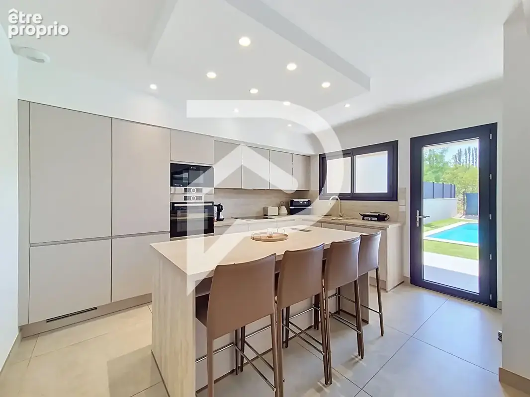 Maison à vendre Montelimar 4 pièce(s) 145 m2 - photo 3