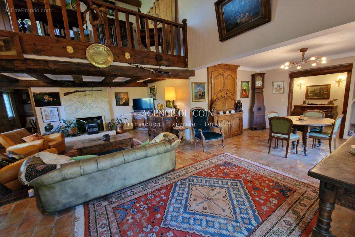 Maison à LA MOTTE