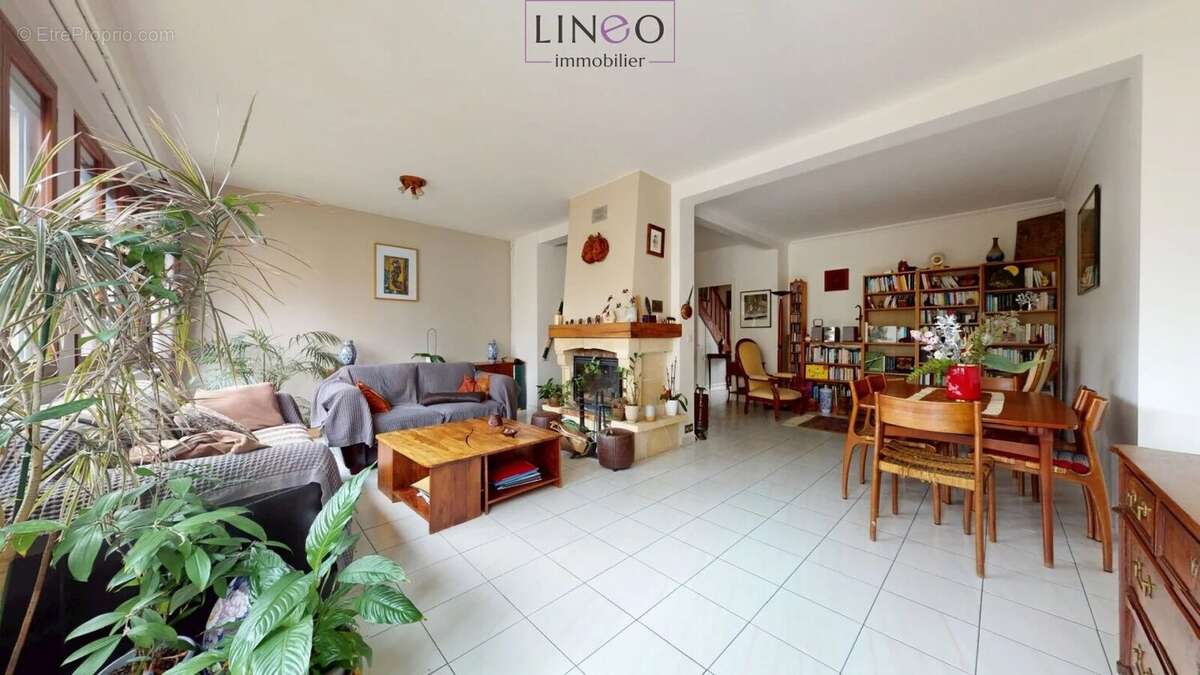 Maison à CHOISY-LE-ROI