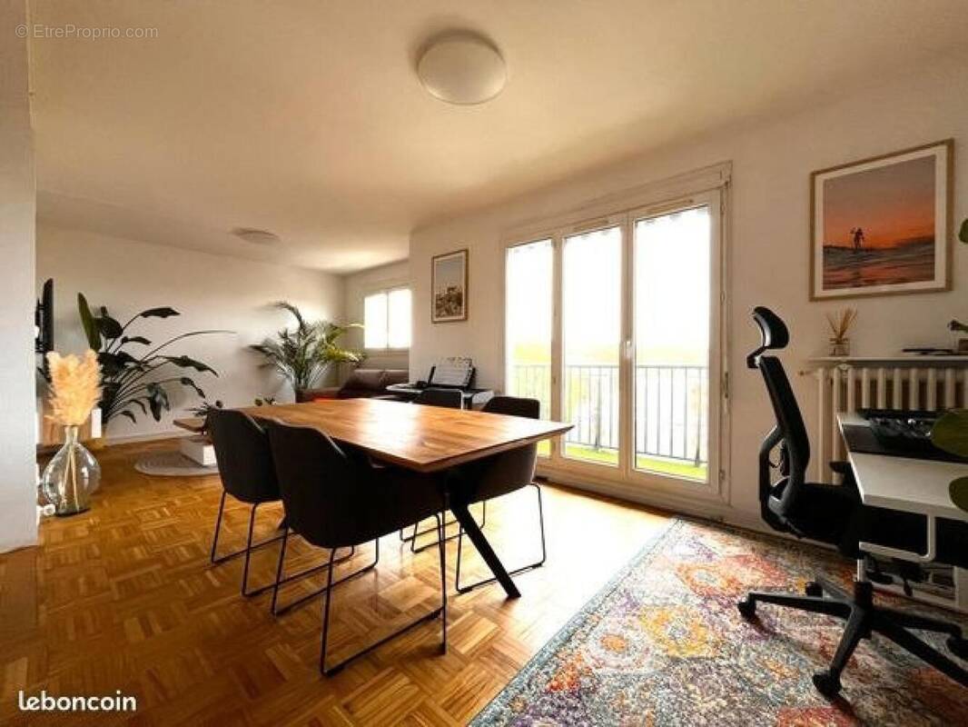 Photo 1 - Appartement à REIMS