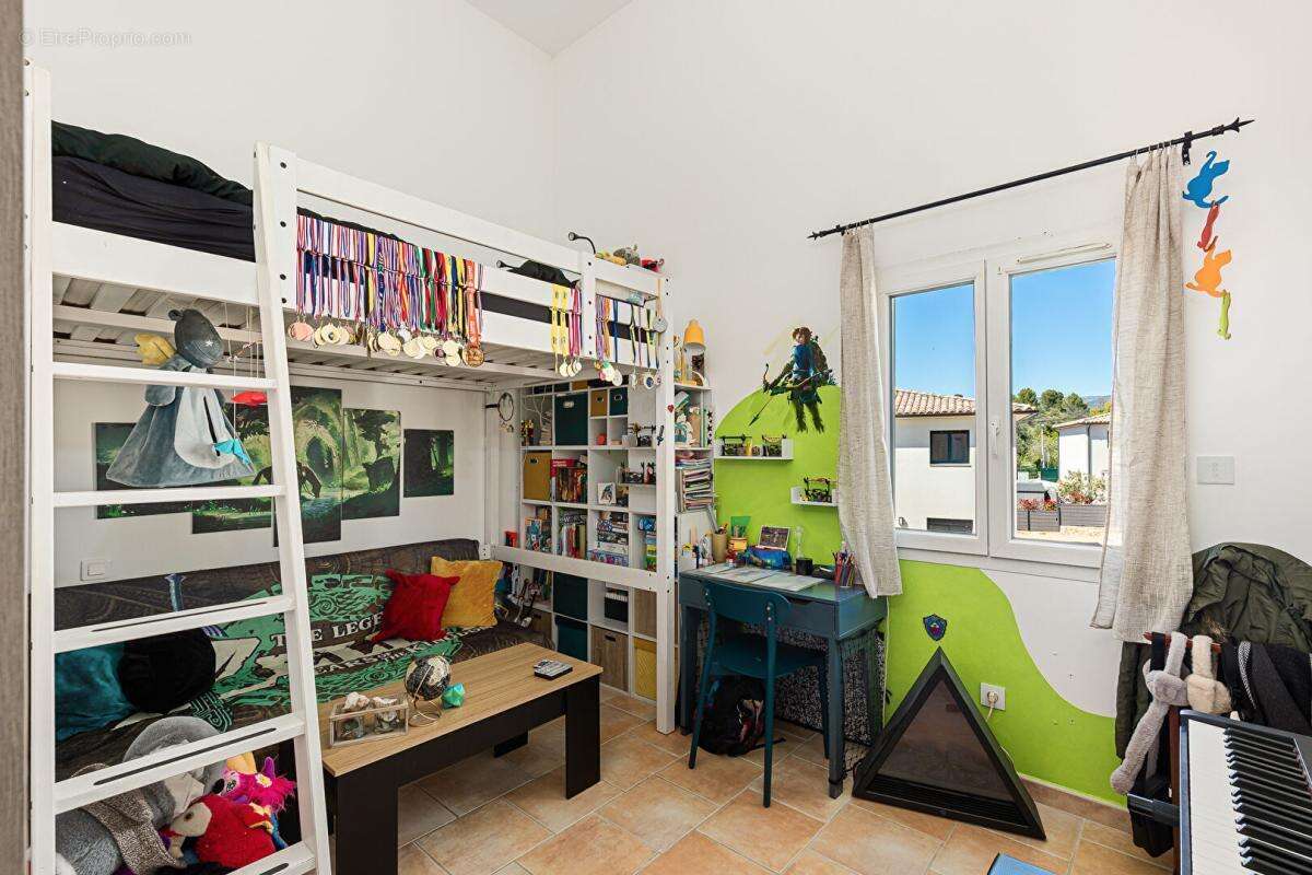 Maison à MONTAUROUX