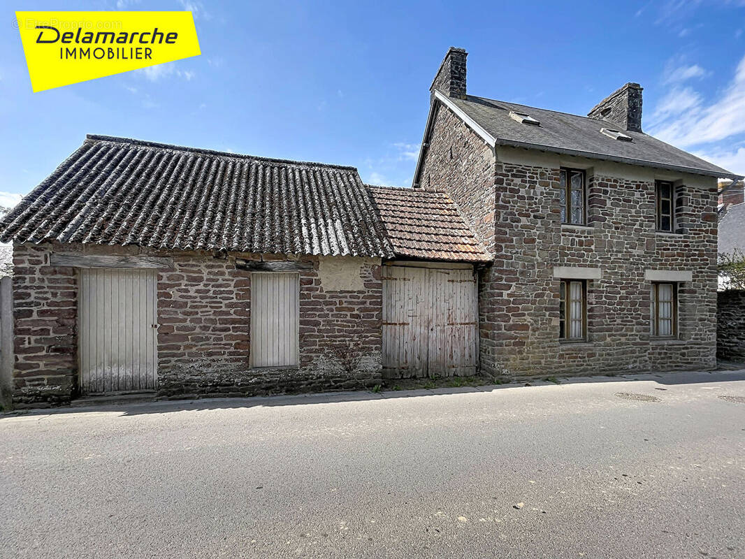 Maison à SAINT-JEAN-DES-CHAMPS