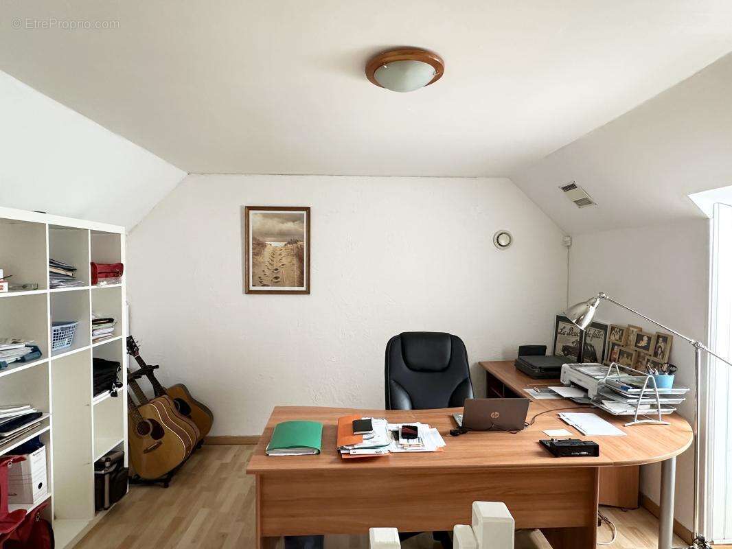 Maison à HOUDAN