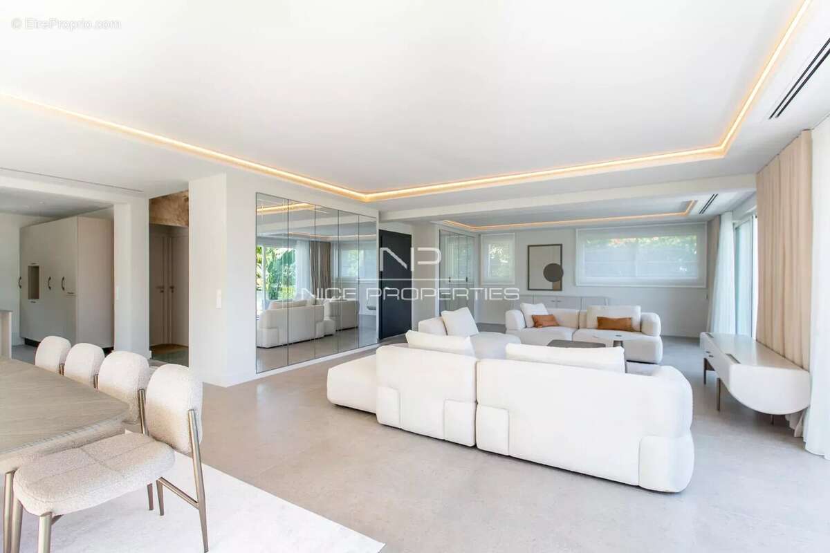 Maison à ANTIBES