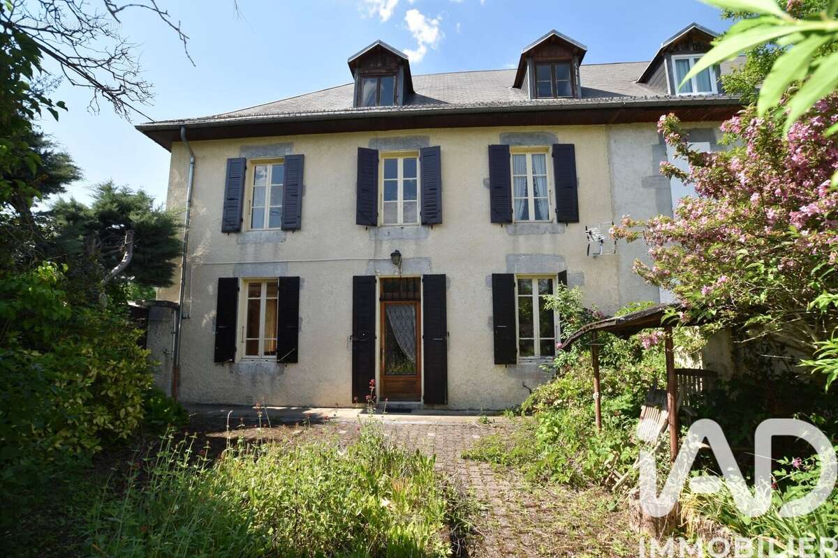 Maison 142 m² à La Motte-D'aveillans  - photo 2