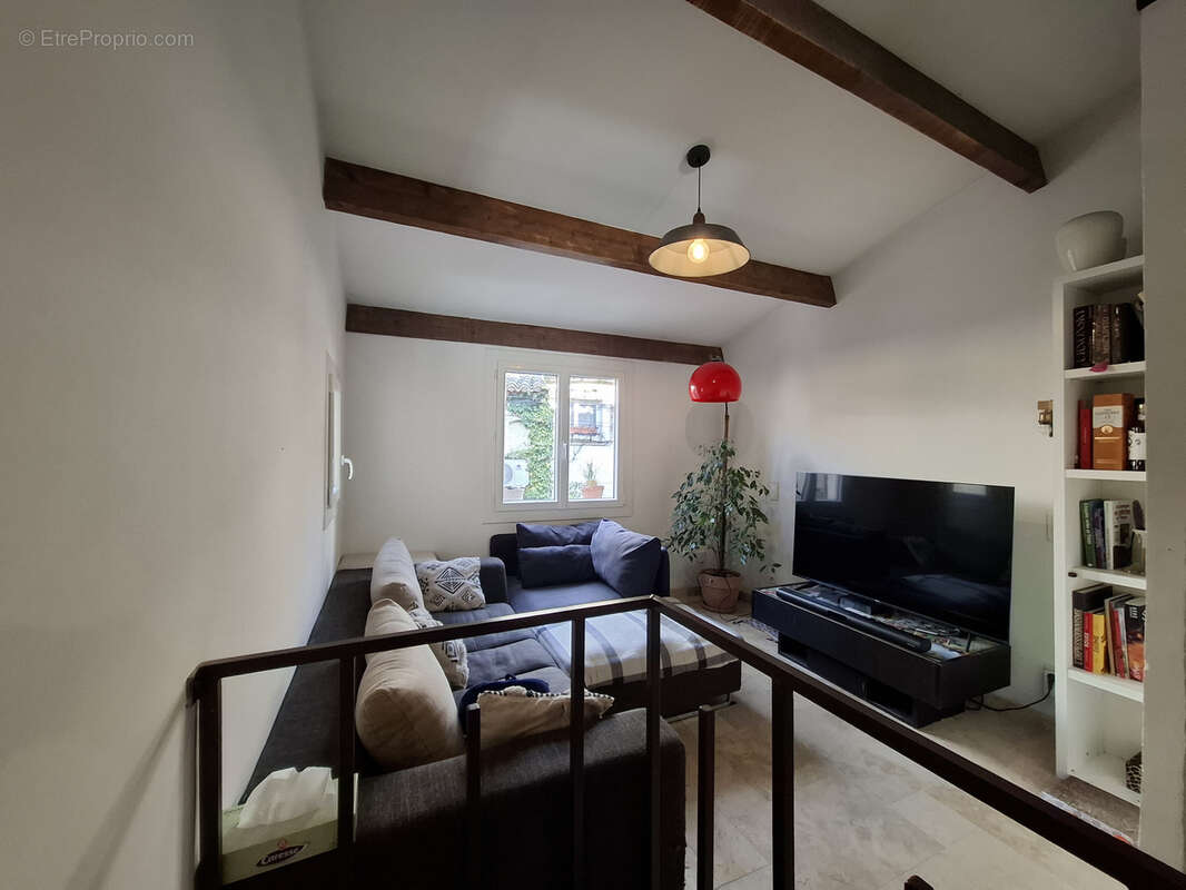 Maison à FONTVIEILLE