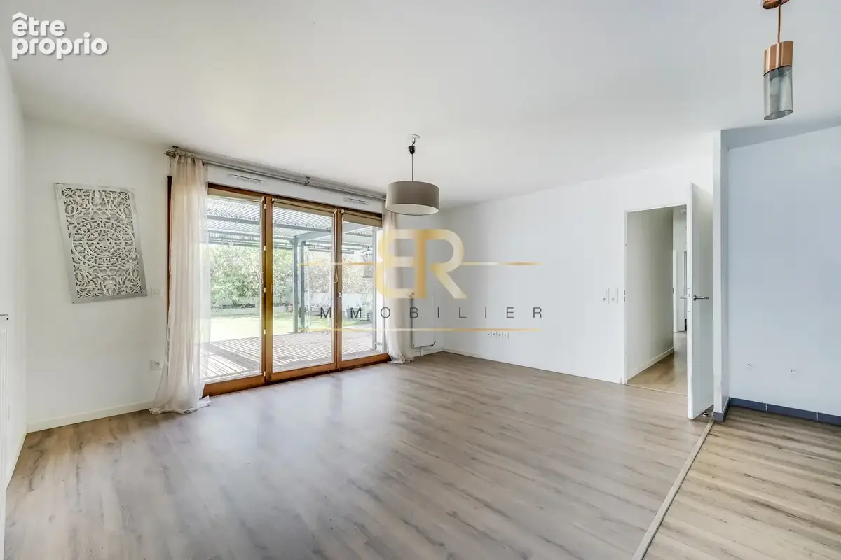 Ivry-sur-seine   aux portes de paris   3 pièces   deux chambres   terrasse-jardin de 86 m2   parking - photo 4