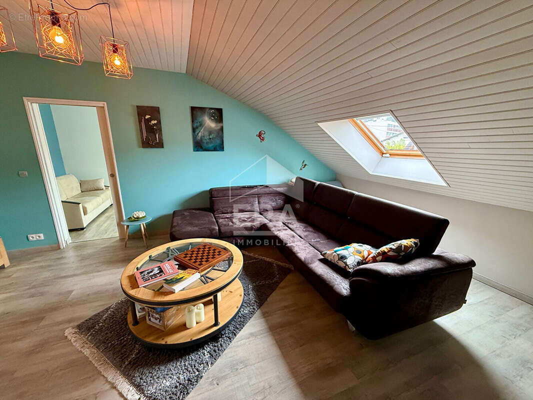 Maison à LES CLAYES-SOUS-BOIS