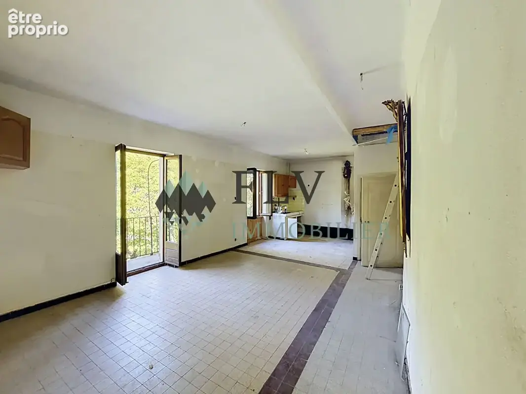 Ilonse - maison de village avec 2 appartements - photo 7
