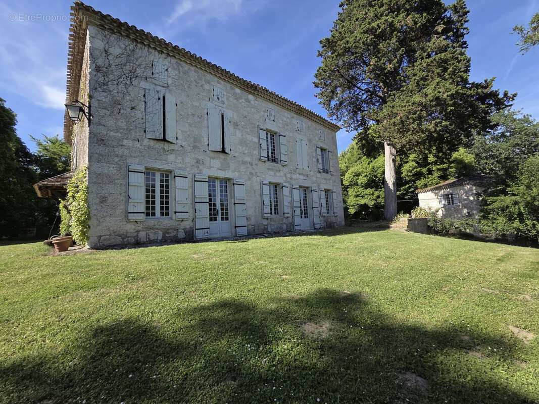 Superbe maison de Maître avec ses dépendances au coeur de la nature du Lot et Garonne - photo 29