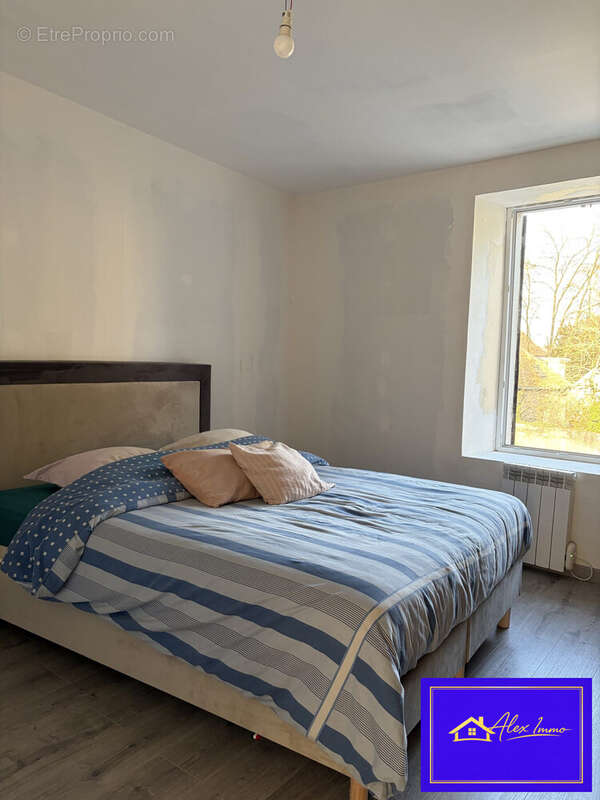 CHAMBRE - Maison à DEMIGNY