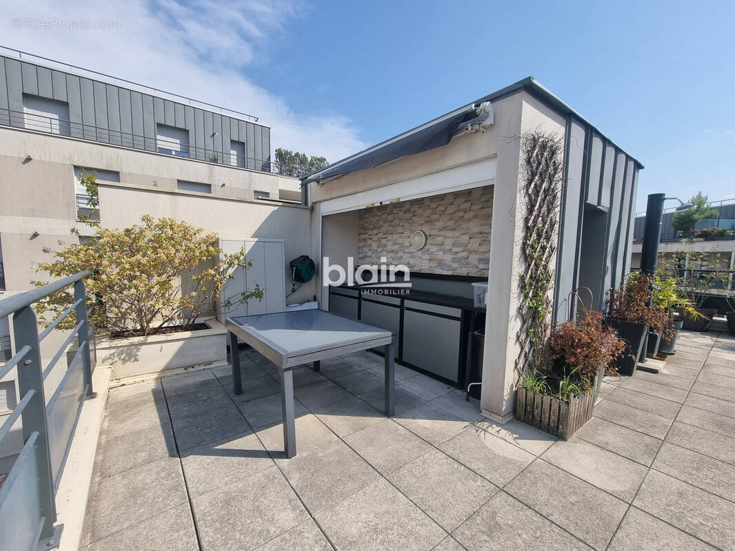 Grenoble t3 en rooftop + garage - photo 12