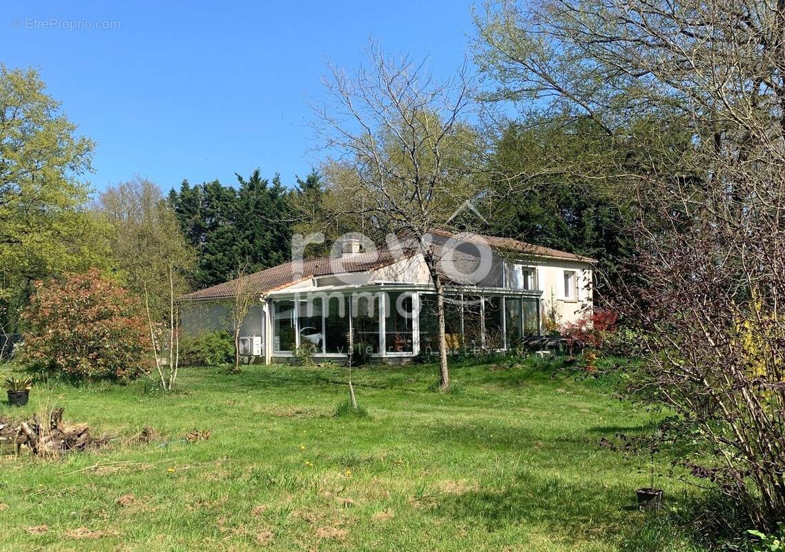 Maison à LA CHEVROLIERE