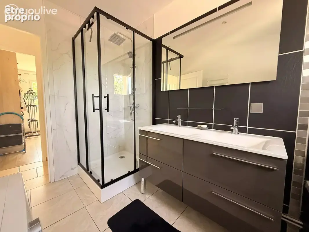 Coup de cœur assuré : maison contemporaine de plain-pied, pièce de vie cathédrale – Néville – 299 000 € HAI - photo 23