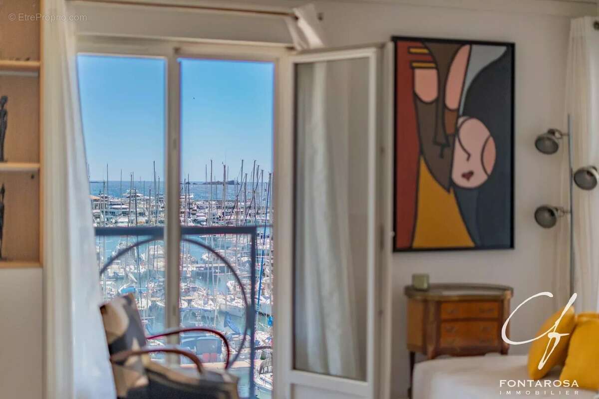 Appartement à FREJUS