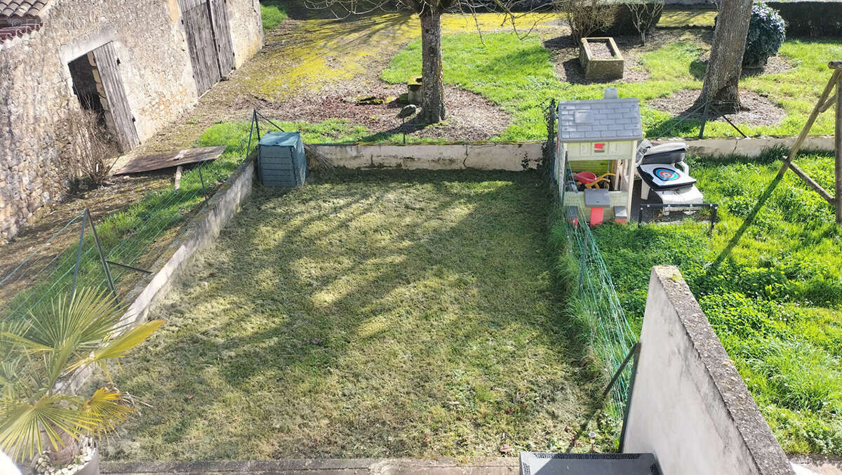 Maison à TONNAY-CHARENTE