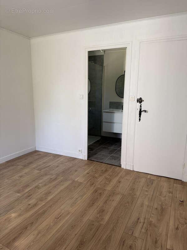 Maison 116 m² à Grignan  - photo 4
