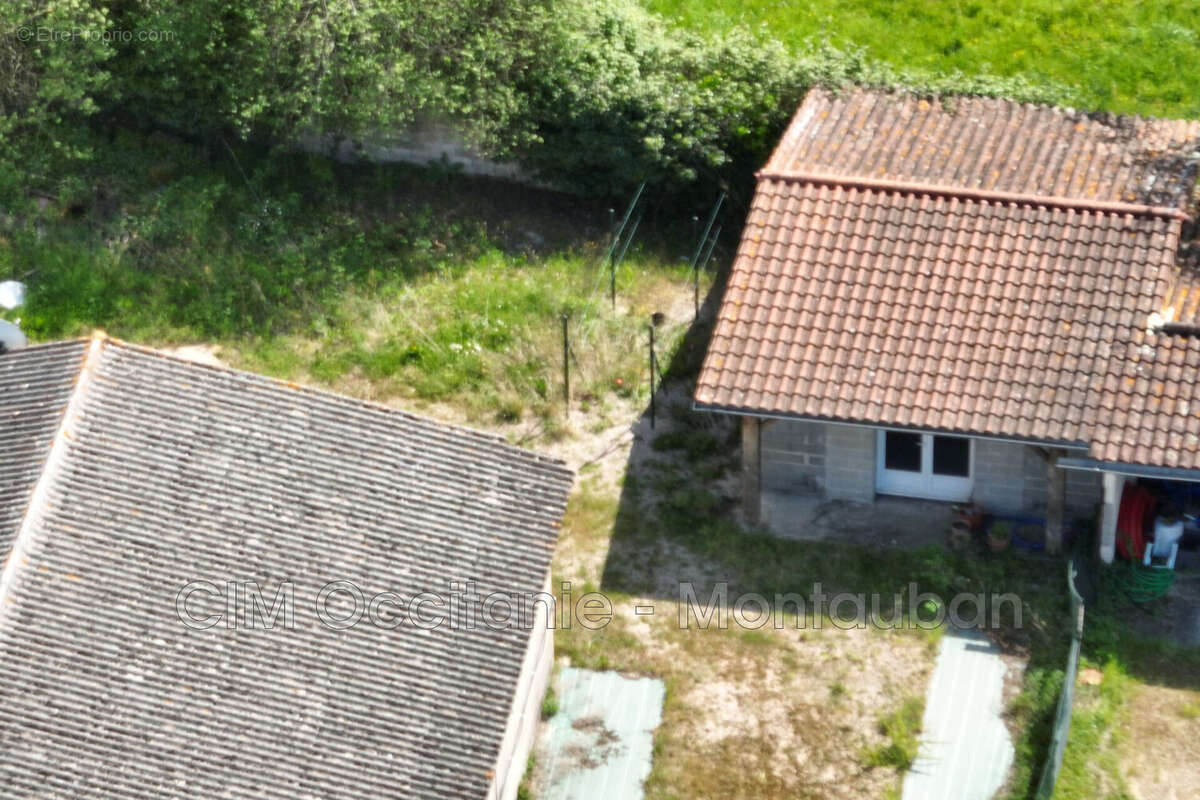 Commerce à MONTBETON