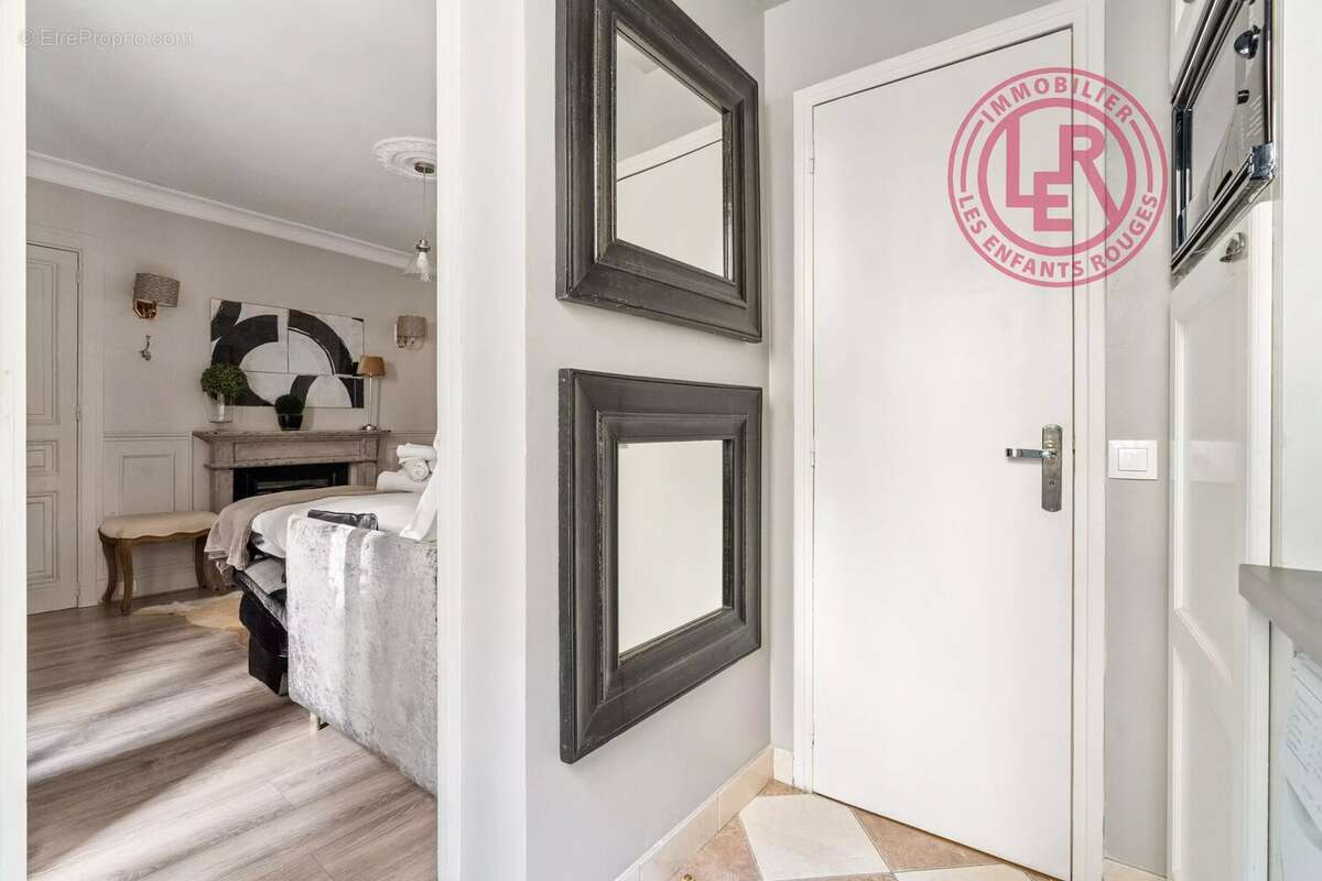 Appartement à PARIS-7E