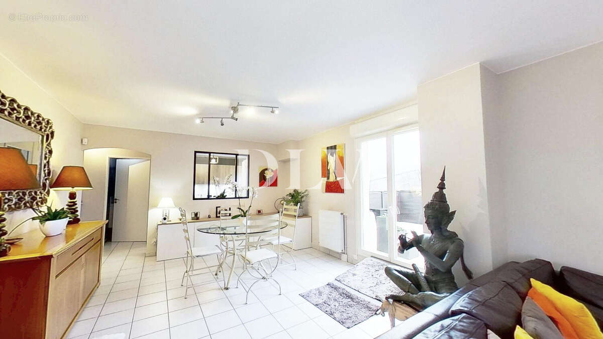 Appartement 99 m² à Avon  - photo 6
