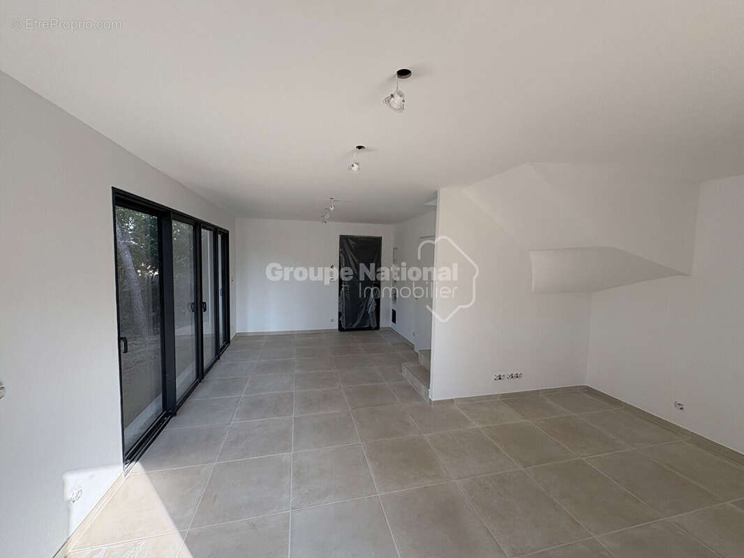 Maison à SAUSSET-LES-PINS