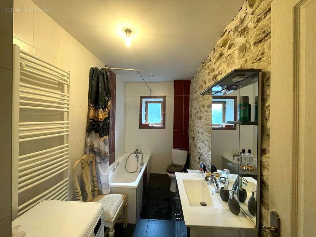 Maison à SAINT-RAMBERT-EN-BUGEY