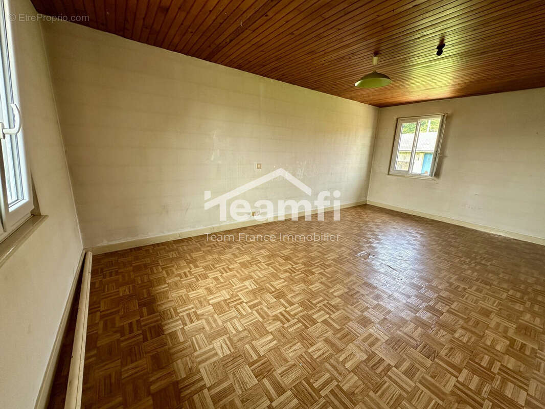 Maison à CHABRELOCHE