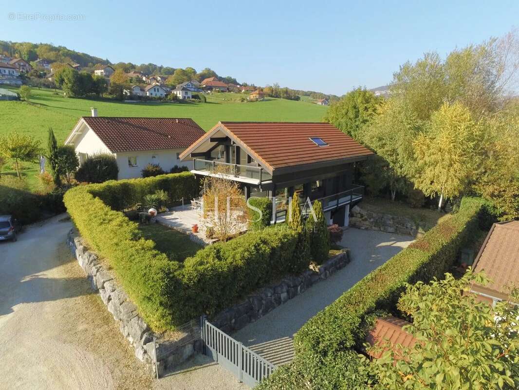 Maison à POISY