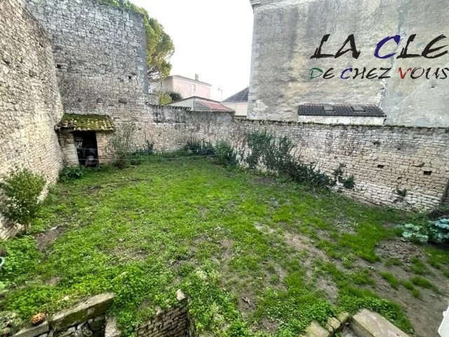 Appartement à COULONGES-SUR-L'AUTIZE