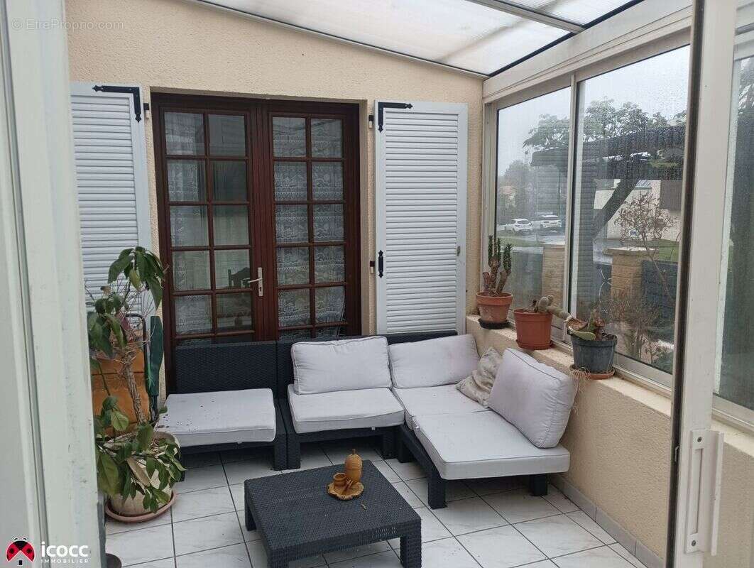 Maison 106 m² à La Roche-Sur-Yon  - photo 2