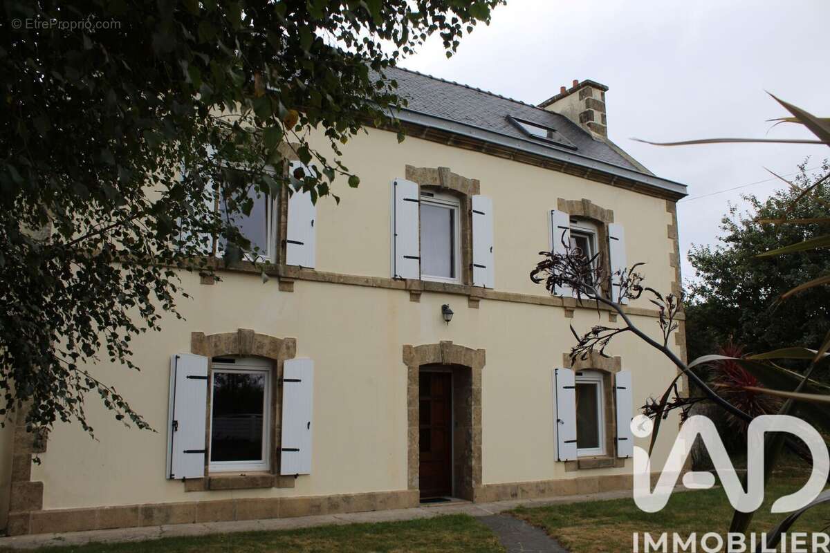 Maison 183 m² à Beuzec-Cap-Sizun  - photo 2