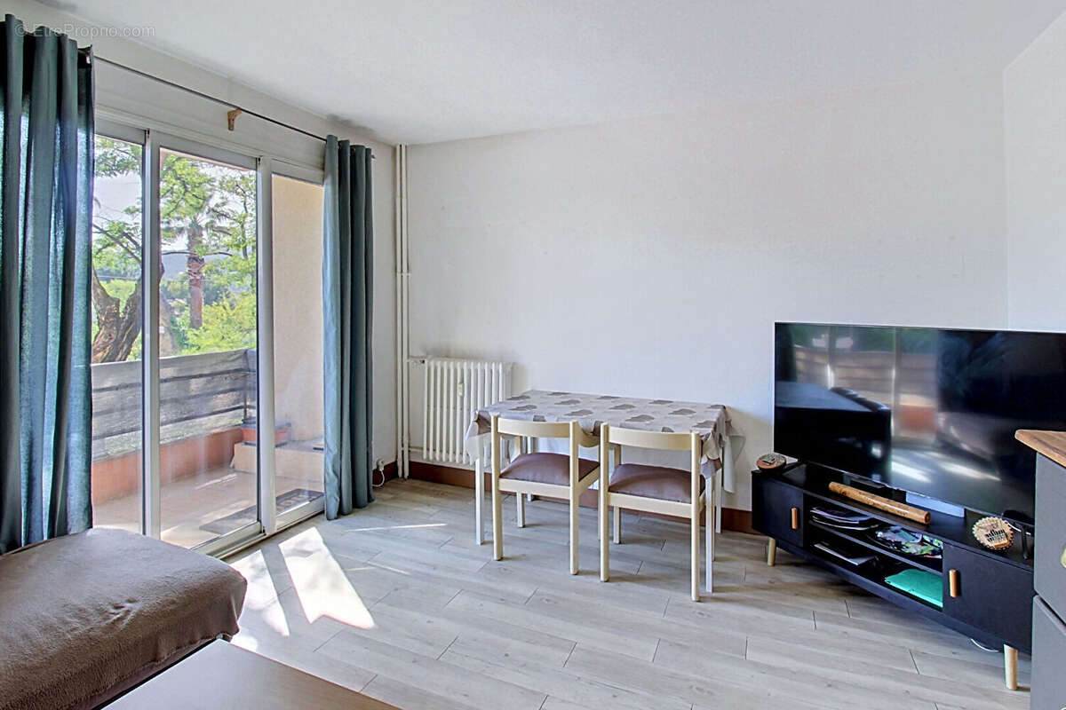 A VENDRE EN EXCLUSIVITE : Appartement 3 pièces lumineux à Draguignan - photo 2