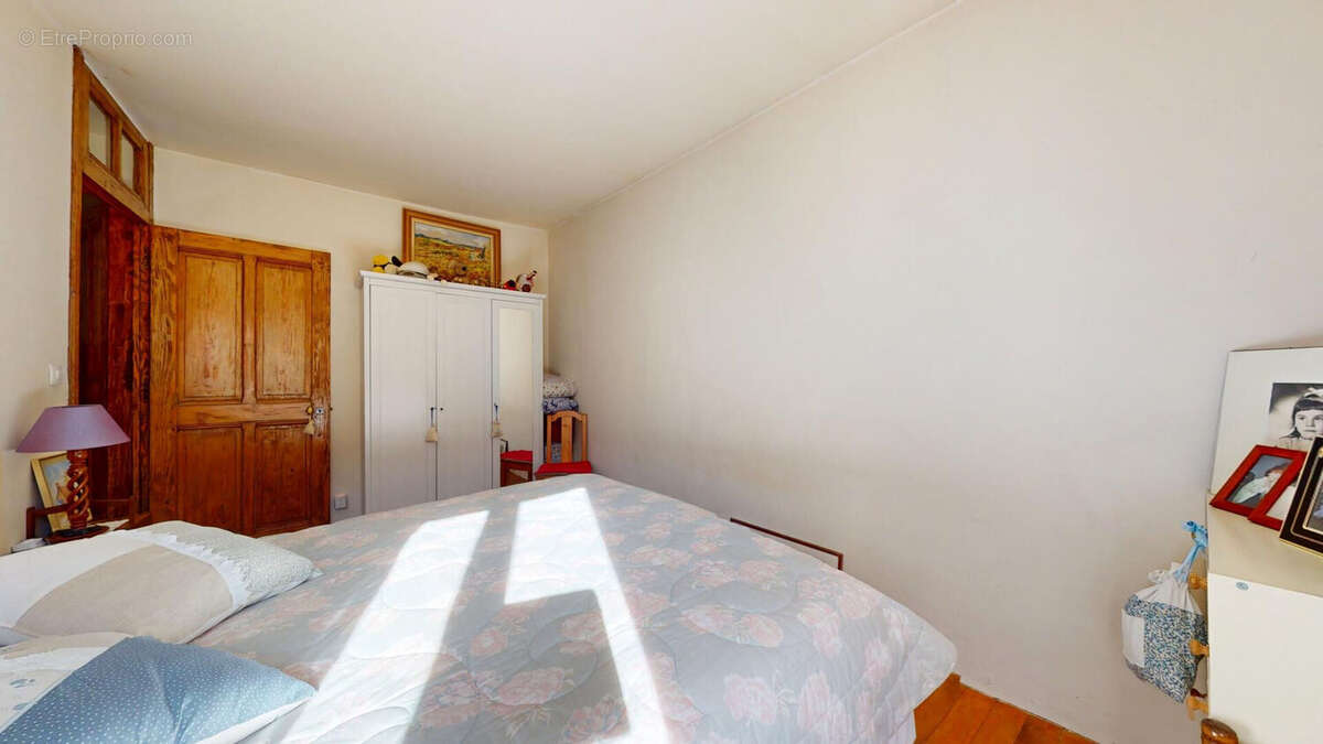 Maison à LA MOTTE-SAINT-MARTIN