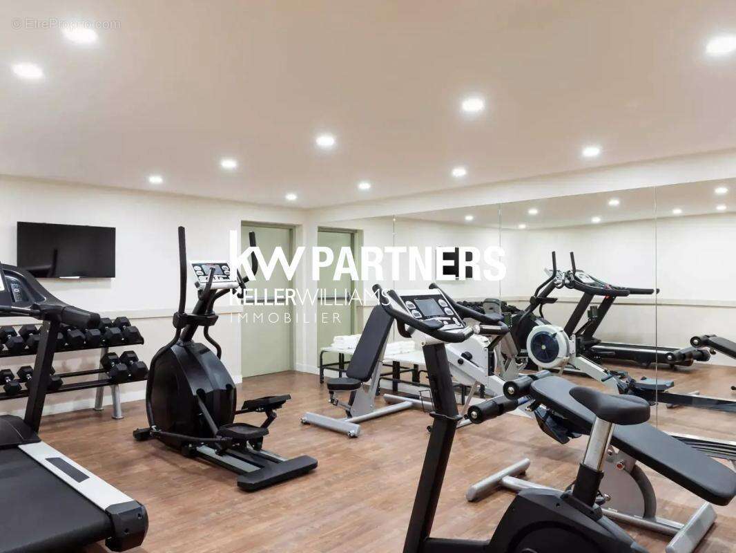 Appartement à COURBEVOIE