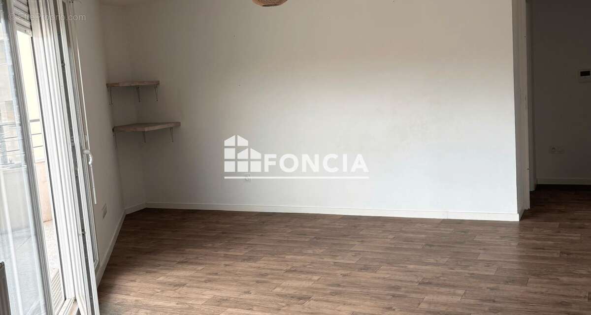 Appartement à VILLENEUVE-SAINT-GEORGES