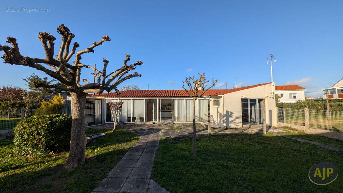 Maison à L'AIGUILLON-SUR-MER
