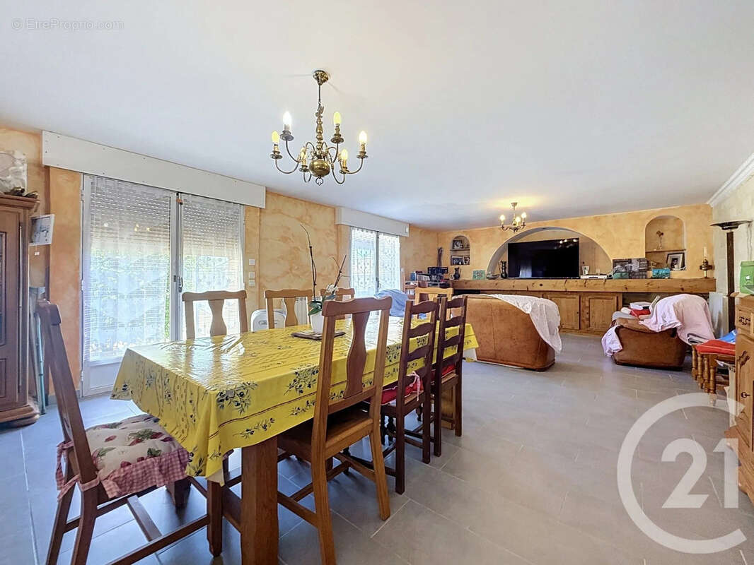 Maison 154 m² à Chateaurenard  - photo 4
