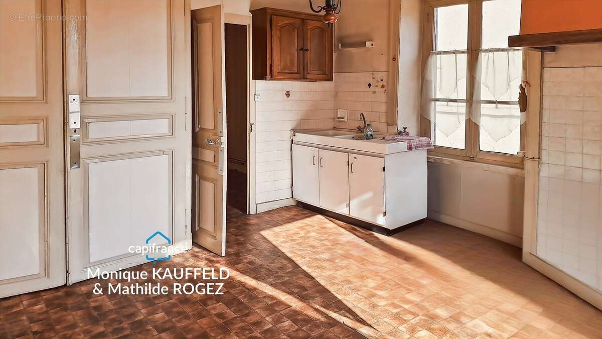 Immeuble de rapport à vendre COURPIERE (63) - photo 2
