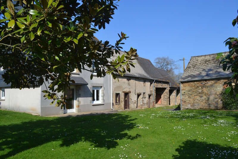 Maison à BAINS-SUR-OUST