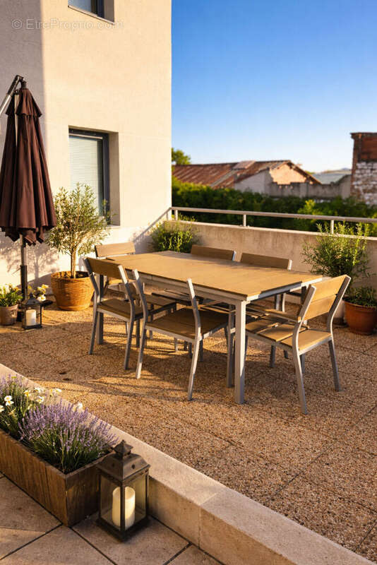 Commerce à MARSEILLE-15E