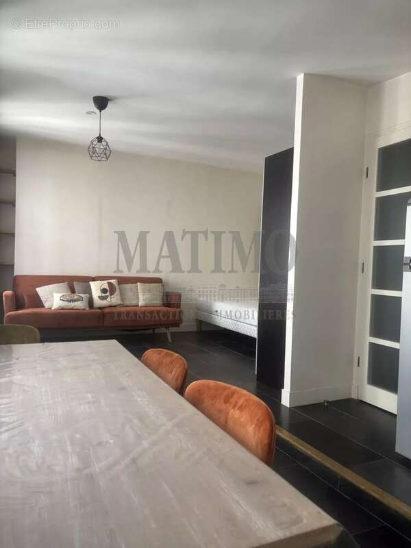 Appartement à PARIS-2E