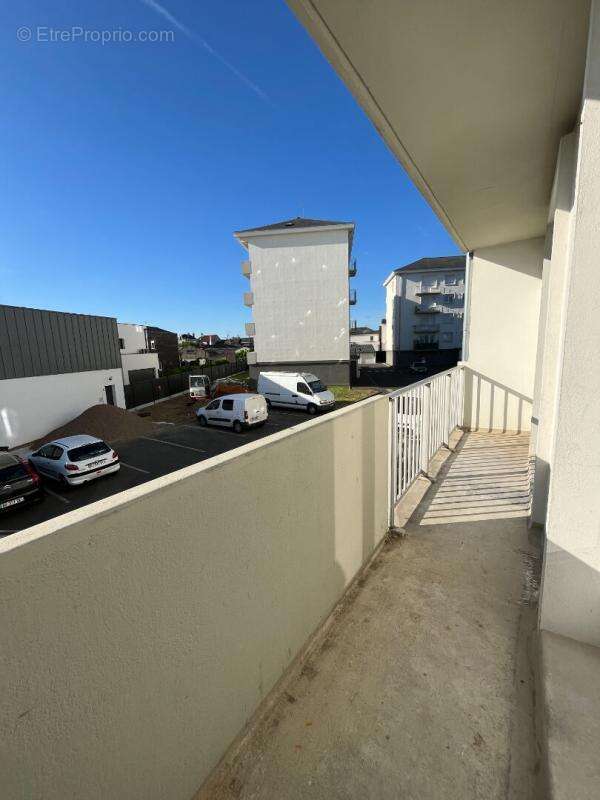 Angers Desjardins - T4 avec balcons et cave - photo 5