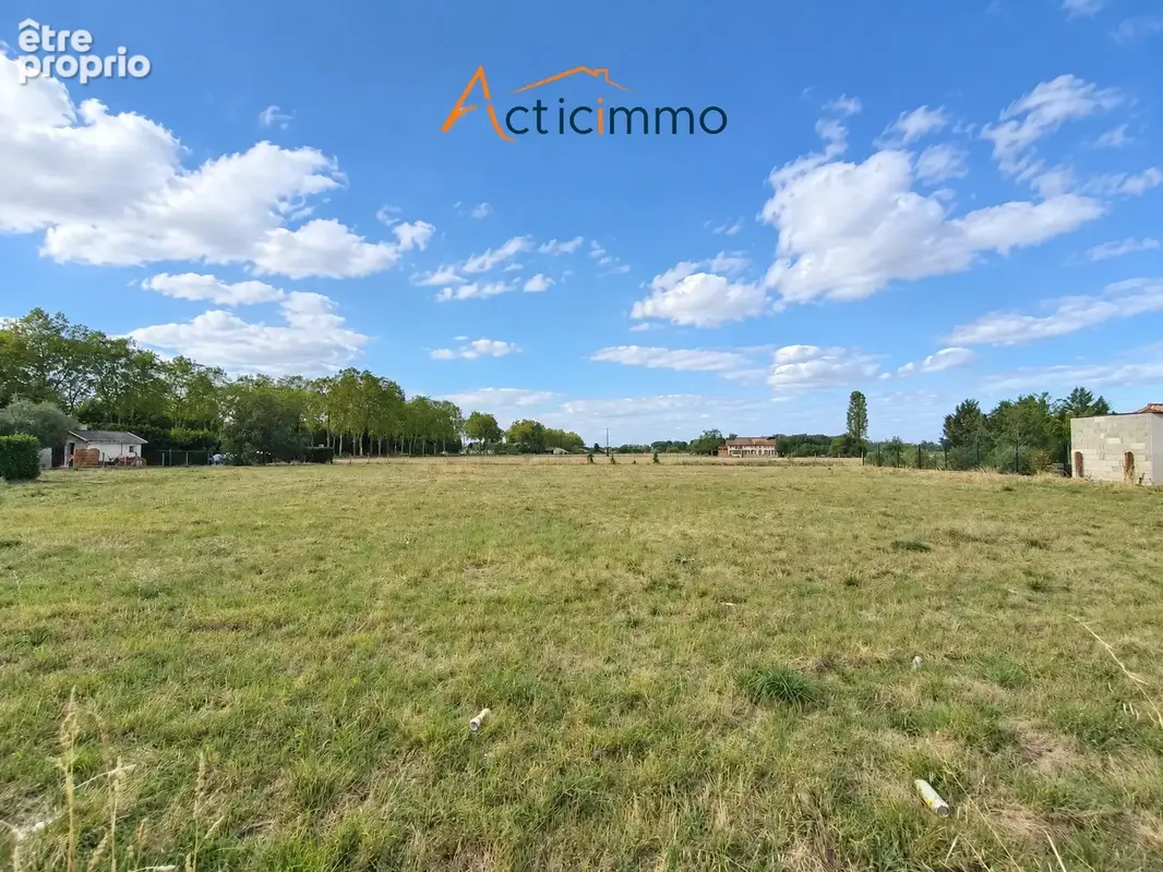 CARBONNE - Terrain constructible de 908m2 à fort potentiel - photo 2