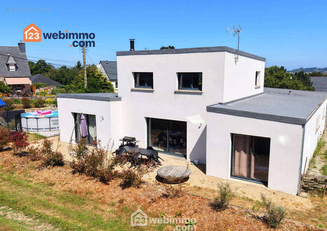 Maison 145 m² à Tredrez-Locquemeau  - photo 4