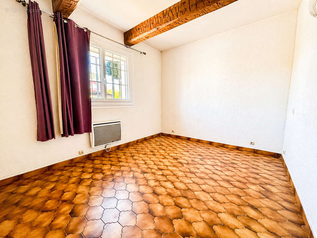 Maison à SIX-FOURS-LES-PLAGES
