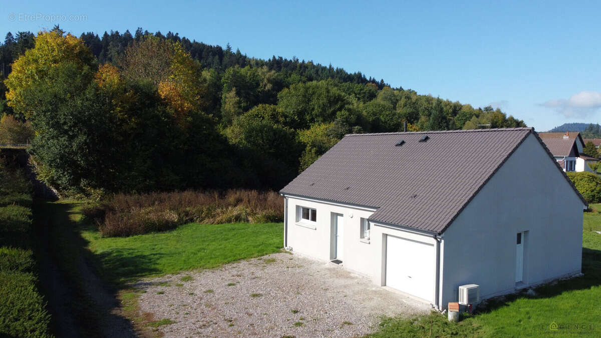 Maison à SAINT-LEONARD