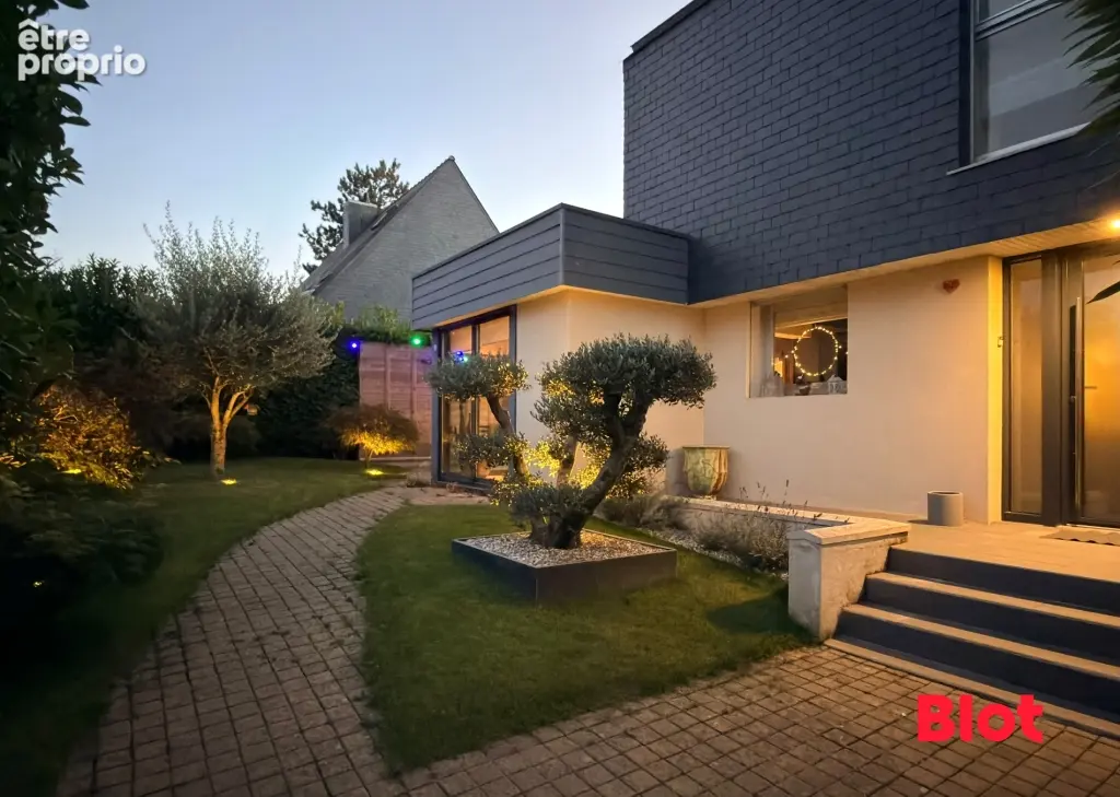 Photo Maison à Saint-Gregoire au prix de 728 000€