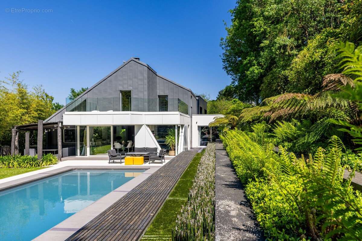 Maison 270 m² à Nantes  - photo 3