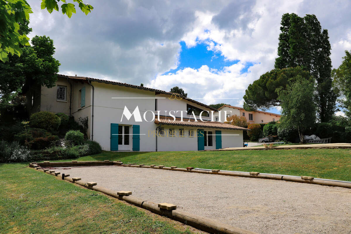 Belle villa d'architecte  avec piscine - plage et commerces a pied - - photo 19