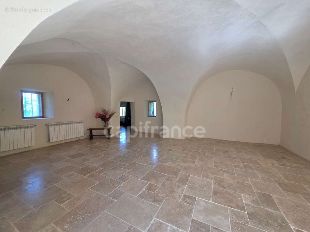 Prestigieuse demeure à vendre au coeur de la Drôme - photo 7